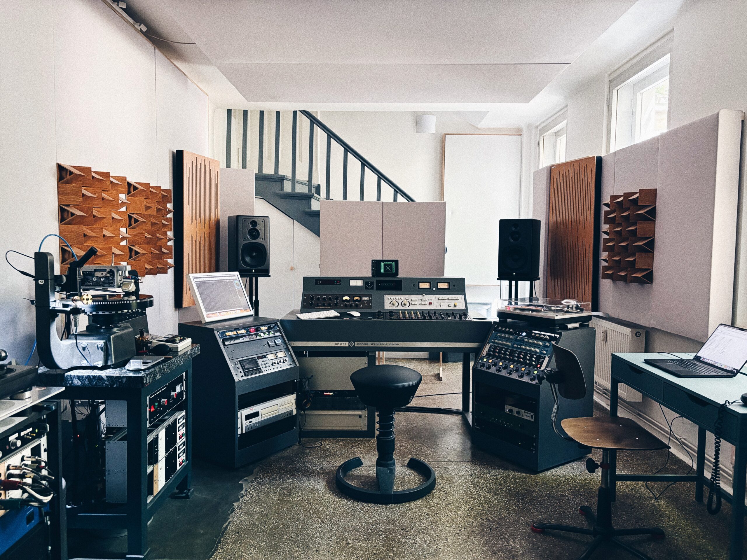The main control room at Analogcut Mastering in Berlin, showing the analog gear and monitoring setup.